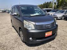 2013 Toyota Noah