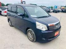 2013 Toyota Noah