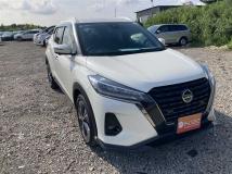 2023 Nissan KIX