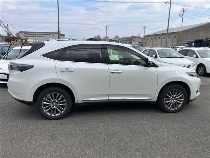 Toyota Harrier 2015 photo 5