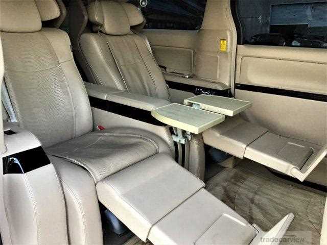 2012 Toyota Alphard G