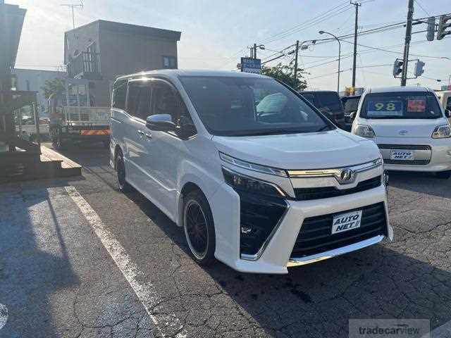 2017 Toyota Voxy