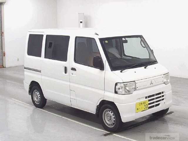 2013 Mitsubishi Minicab Van