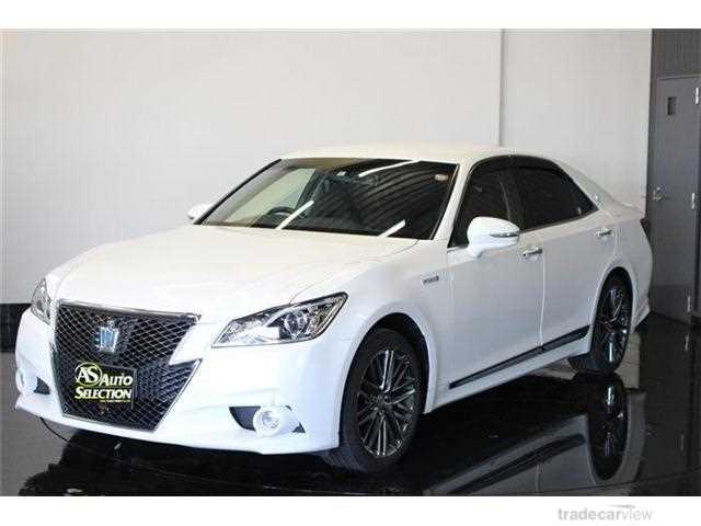 2014 Toyota Crown