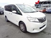 2013 Nissan Serena