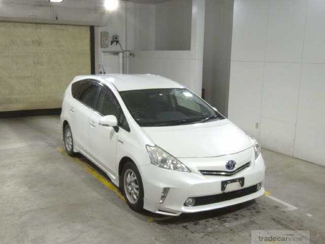 2014 Toyota PRIUS α