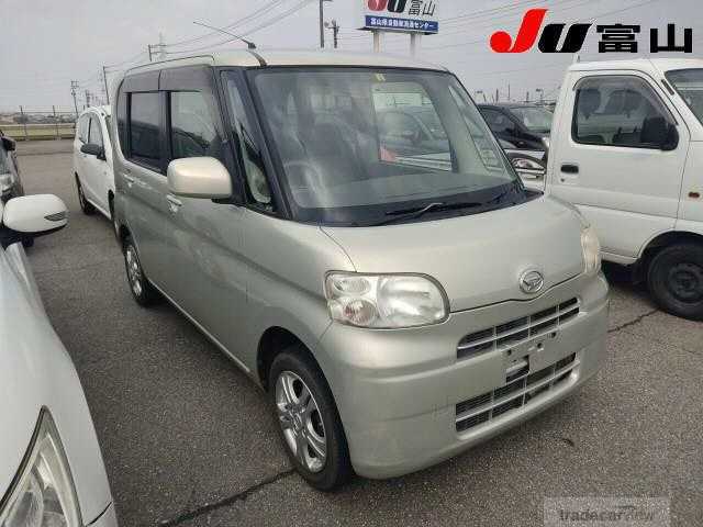 2010 Daihatsu Tanto