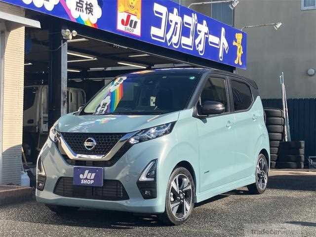 2022 Nissan Nissan Others