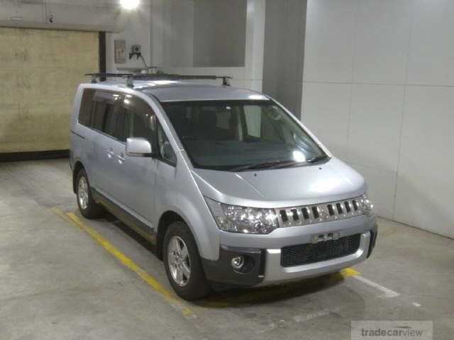 2012 Mitsubishi Delica D5