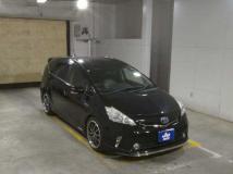 2013 Toyota PRIUS α