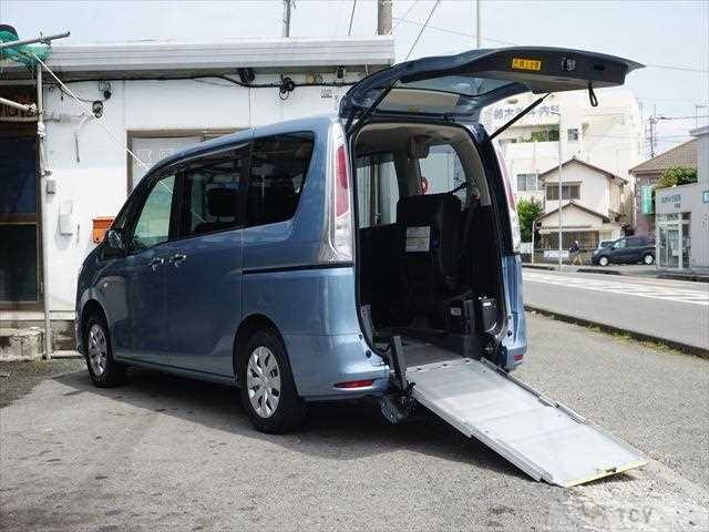 2013 Nissan Serena