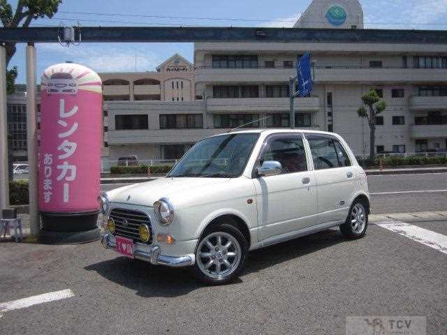 2002 Daihatsu Miragino