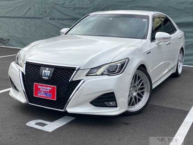 2016 Toyota Crown Hybrid