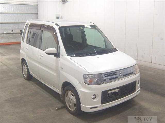 2012 Mitsubishi Toppo