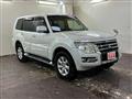 2014 Mitsubishi Pajero