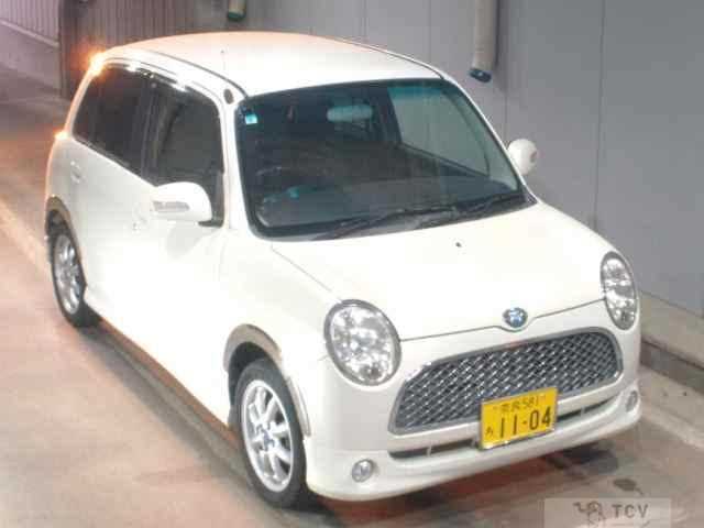 2004 Daihatsu Miragino
