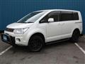 2016 Mitsubishi Delica D5