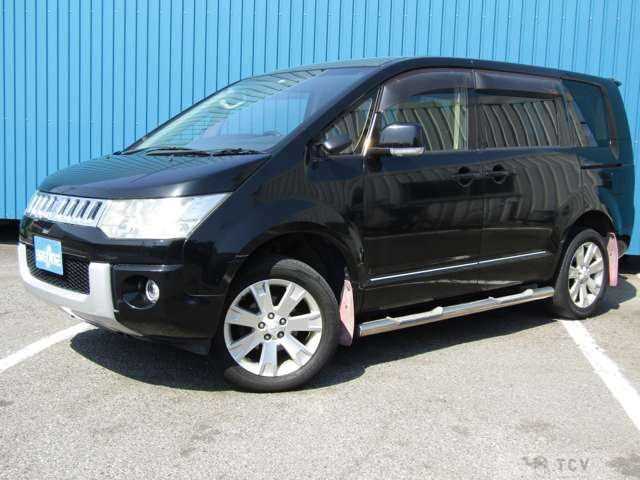 2012 Mitsubishi Delica D5