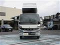 2025 Mitsubishi Fuso Canter