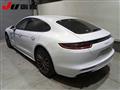 2018 Porsche Panamera