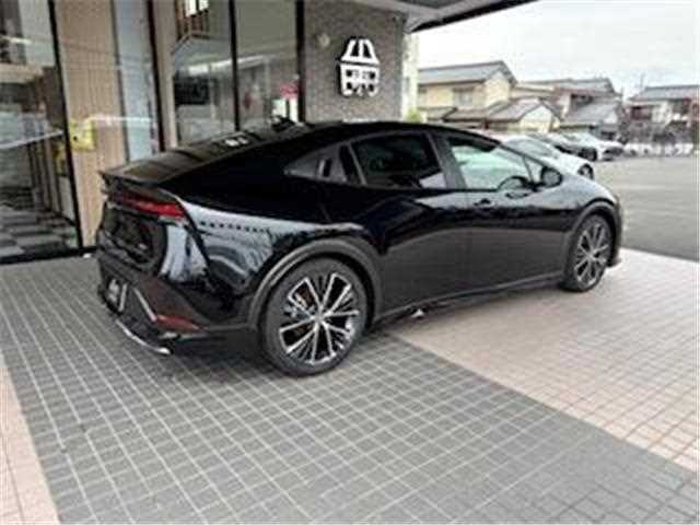 Toyota Prius 2025 — фото 3 купить в Москве