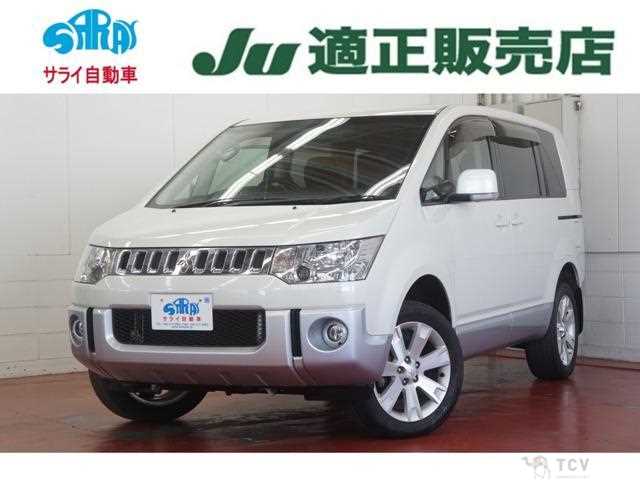 2012 Mitsubishi Delica D5