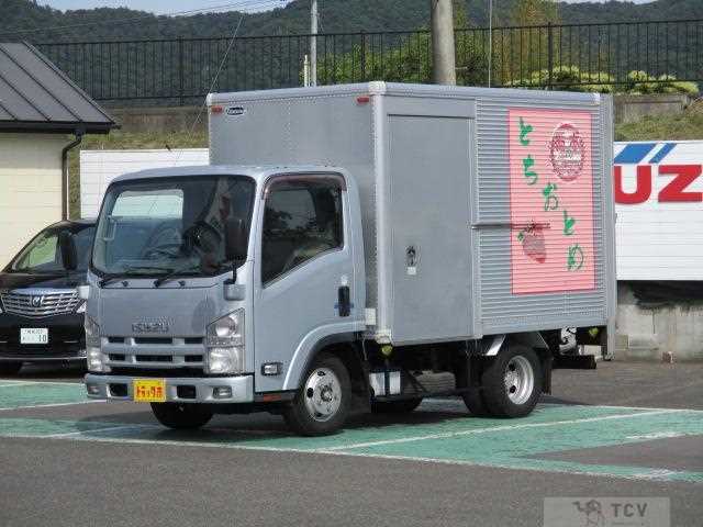 2013 Isuzu Elf Truck