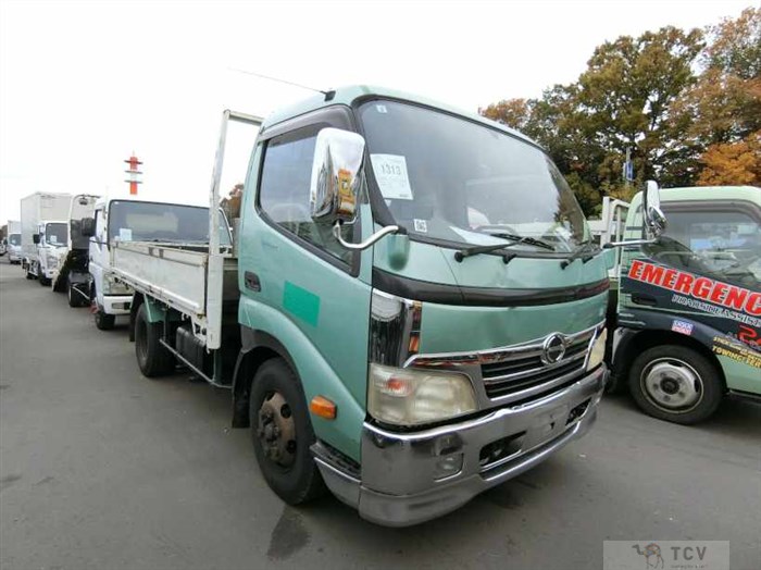 2010 Hino Dutro