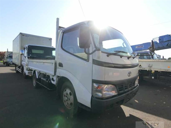 2005 Toyota Dyna