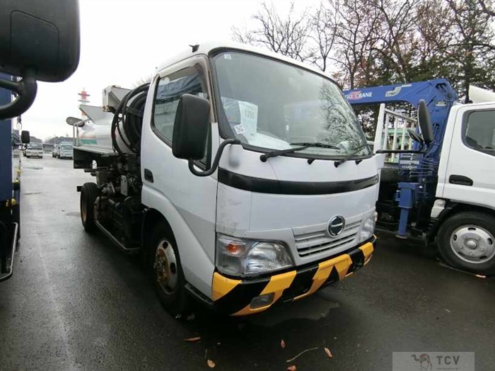 2008 Hino Dutro