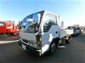 2004 Isuzu Elf