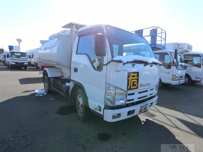 2013 Isuzu Elf