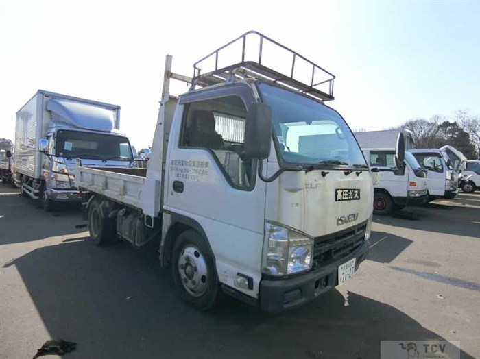 2015 Isuzu Elf