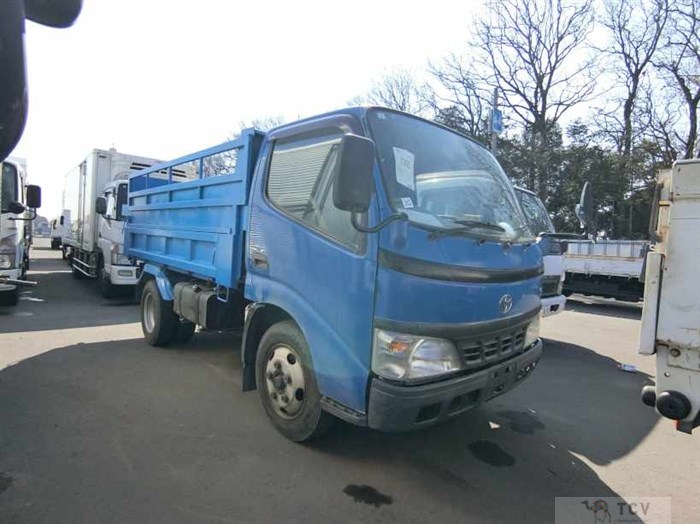 2004 Toyota Dyna