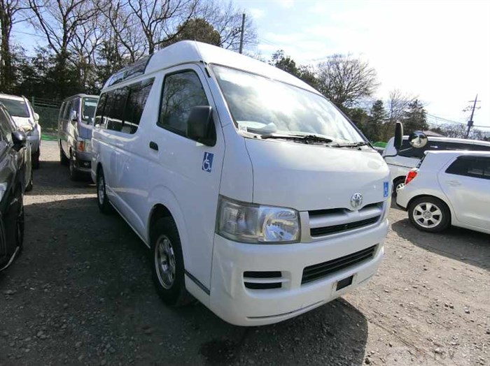 2005 Toyota Hiace Van