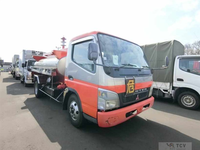 2005 Mitsubishi Canter