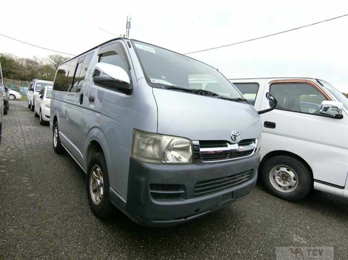 2005 Toyota Hiace Van