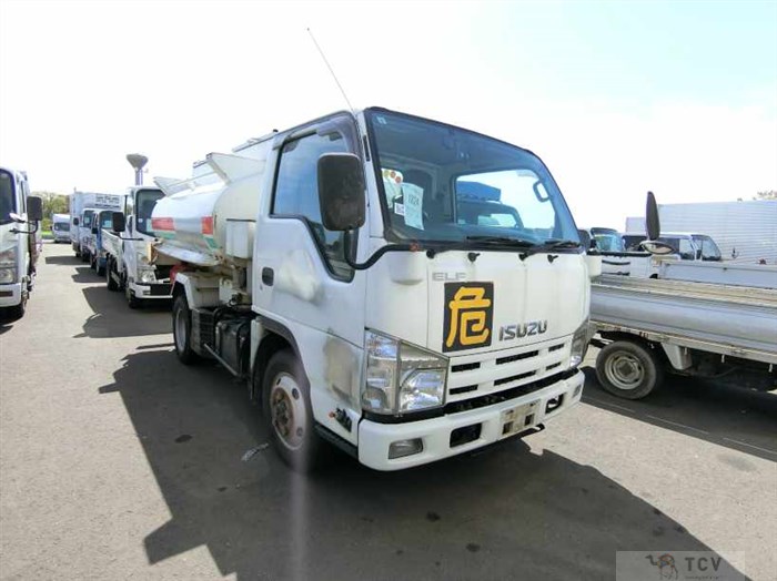 2012 Isuzu Elf