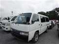 2000 Nissan Caravan Van