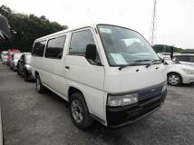 2000 Nissan Caravan Van
