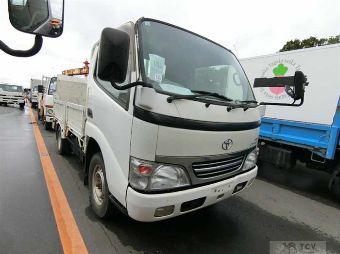 2004 Toyota Dyna