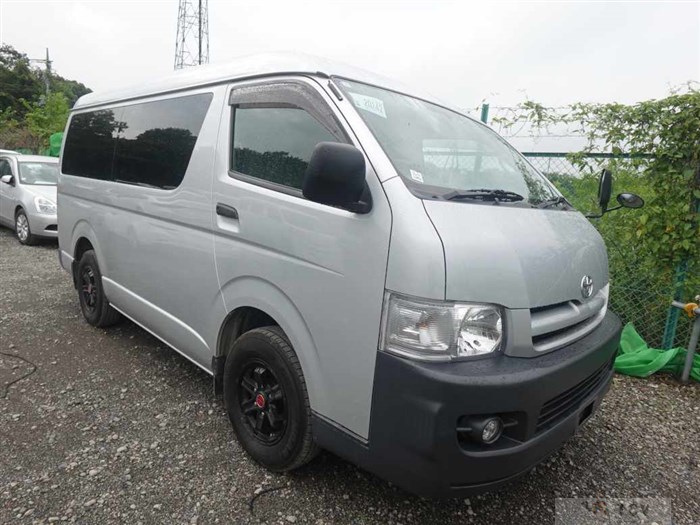2004 Toyota Hiace Wagon