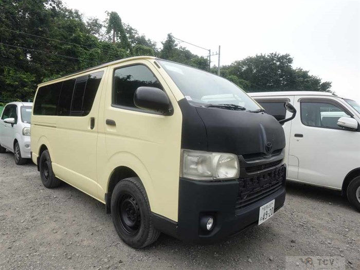 2010 Toyota Hiace Van