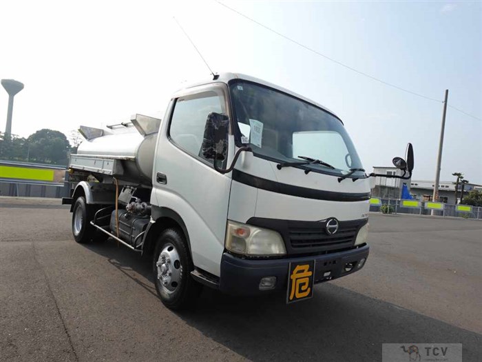 2008 Hino Dutro