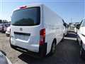 2021 Nissan NV350 Caravan