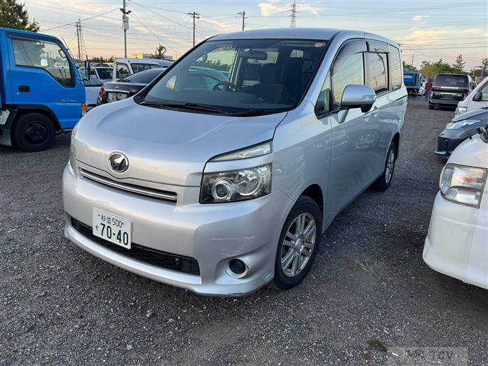 2008 Toyota Noah