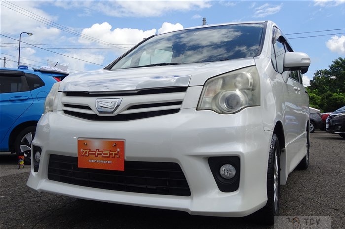 2011 Toyota Noah