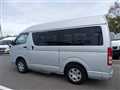 2009 Toyota Hiace Commuter
