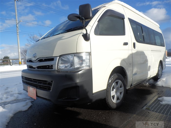2013 Toyota Hiace Commuter