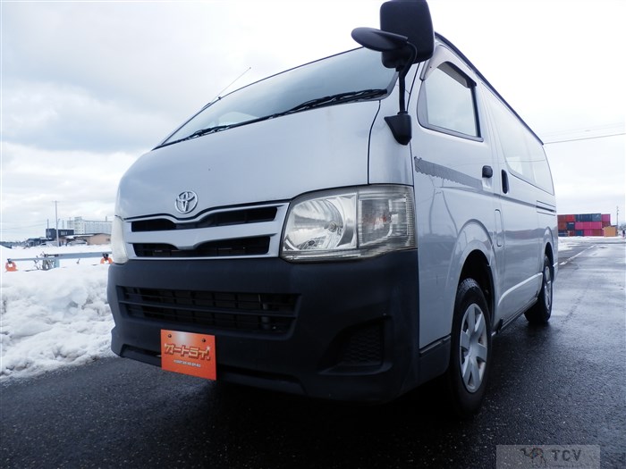 2011 Toyota Hiace Van